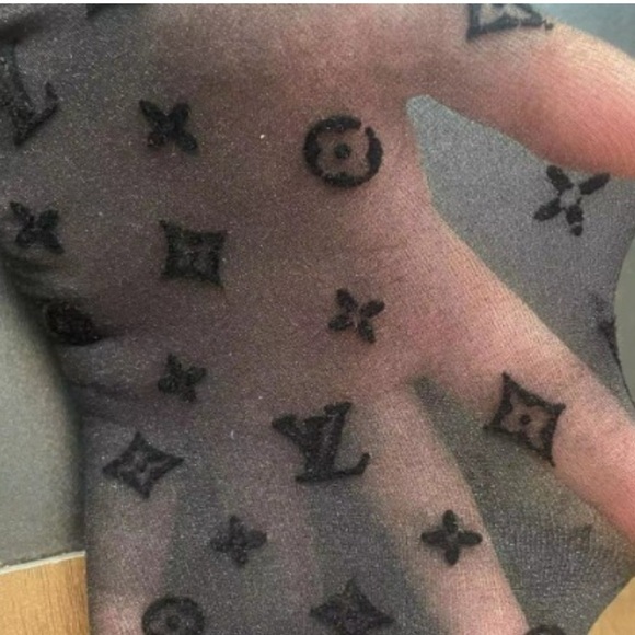 Pantyhose..Black Pantyhose w/LV letters/design - Picture 4 of 4